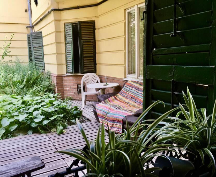 בודפשט Vintage Studio Apartment, Garden And Free Parking מראה חיצוני תמונה
